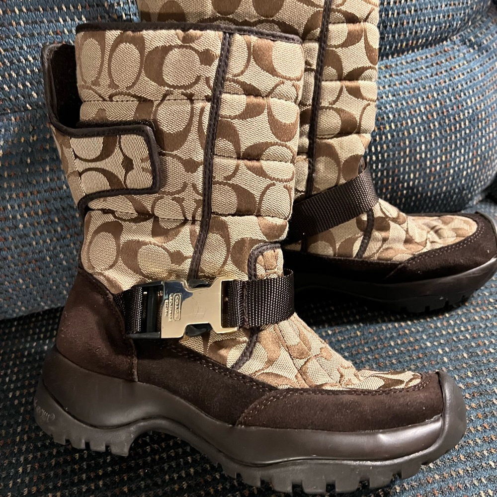 Coach boots